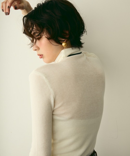 Trish（トリッシュ）の「タートルネックリブ編みニットプルオーバー（ニット/セーター・レディース・ホワイト/チャコールグレー/ブラック/ブラウン/アイボリー・FREE）」の8枚目の写真