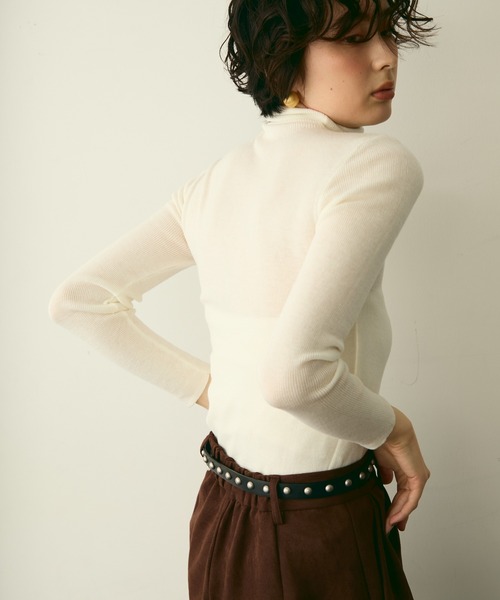 Trish（トリッシュ）の「タートルネックリブ編みニットプルオーバー（ニット/セーター・レディース・ホワイト/チャコールグレー/ブラック/ブラウン/アイボリー・FREE）」の9枚目の写真