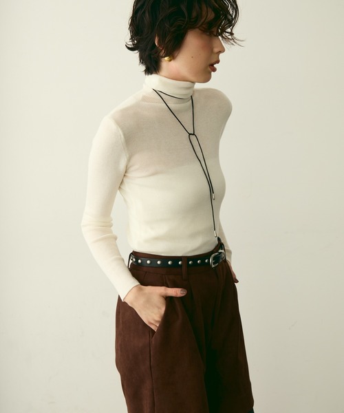 Trish（トリッシュ）の「タートルネックリブ編みニットプルオーバー（ニット/セーター・レディース・ホワイト/チャコールグレー/ブラック/ブラウン/アイボリー・FREE）」の18枚目の写真