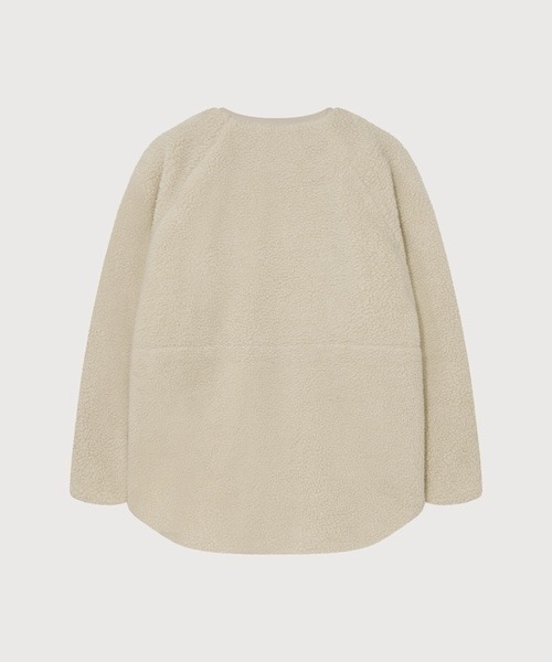 COVERNAT(カバーナット)の「WOMAN SHERPA MID JACKET(ノーカラージャケット・レディース・オートミール/ベージュ・MEDIUM/SMALL)」の7枚目の写真