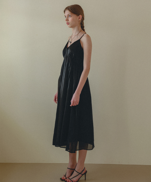 HYBERNAT(ハイバーナット)の「オーガンザサスペンダードレス_ブラック(ワンピース・レディース・その他・SMALL/MEDIUM)」の3枚目の写真