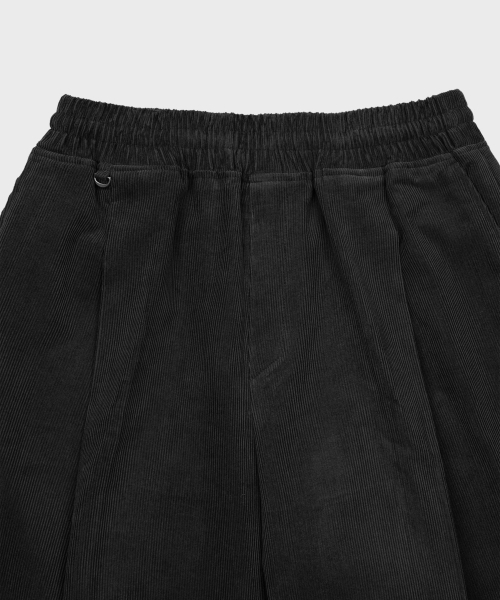 LIEU HOMME(リュウオム)の「Wide Tuck Corduroy Banding Pants_Black(その他パンツ・メンズ・ブラック・MEDIUM/LARGE)」の3枚目の写真