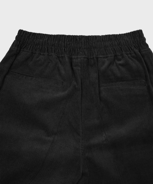 LIEU HOMME(リュウオム)の「Wide Tuck Corduroy Banding Pants_Black(その他パンツ・メンズ・ブラック・MEDIUM/LARGE)」の4枚目の写真