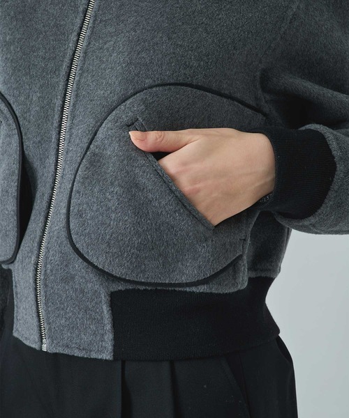 CASHMERE CASHMERE(カシミヤカシミヤ)の「【CASHMERE CASHMERE/カシミヤカシミヤ】CASHMERE/SILK/WOOL MA-1/カシミヤシルクウールMA-1/ブルゾン(ブルゾン・レディース・ダークネイビー/ブラック・40/44)」の13枚目の写真