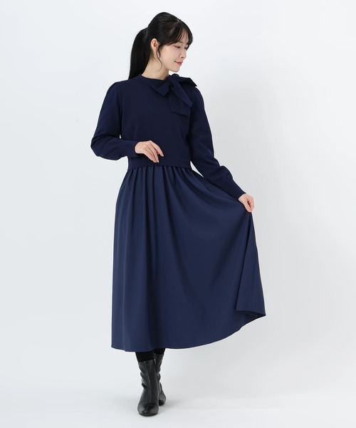 STRAWBERRY-FIELDS（ストロベリーフィールズ）の「エレナポリー_リボンネックドッキングワンピース（ワンピース・レディース・ネイビー/ブラック/グレー・2）」の3枚目の写真