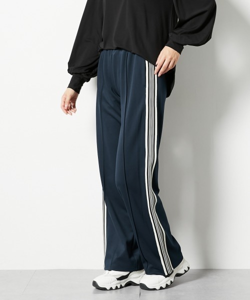 slattgir（スラットジール）の「高身長　サイドラインストレートジャージパンツ（UVカット・吸汗速乾・抗菌防臭・毛玉対策）（トールサイズ）（その他パンツ・レディース・ネイビー/ブラック/グレー・TM/TL/TLL/T3L/T4L/T5L）」の3枚目の写真