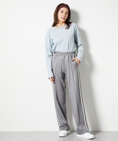 slattgir（スラットジール）の「高身長　サイドラインストレートジャージパンツ（UVカット・吸汗速乾・抗菌防臭・毛玉対策）（トールサイズ）（その他パンツ・レディース・ネイビー/ブラック/グレー・TM/TL/TLL/T3L/T4L/T5L）」の16枚目の写真