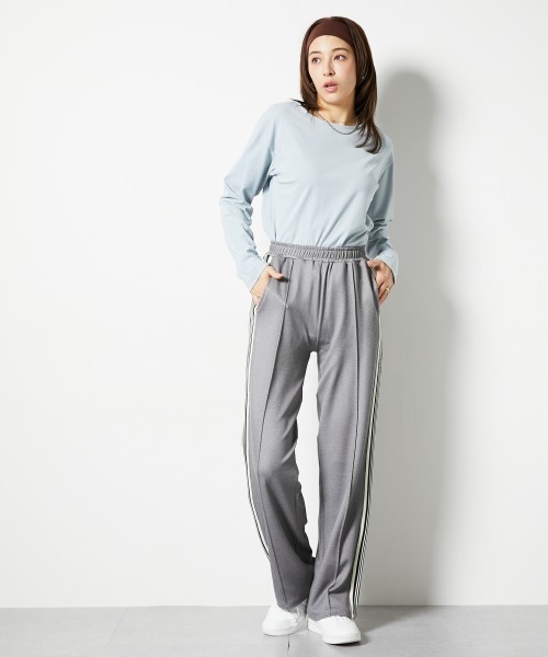 slattgir（スラットジール）の「高身長　サイドラインストレートジャージパンツ（UVカット・吸汗速乾・抗菌防臭・毛玉対策）（トールサイズ）（その他パンツ・レディース・ネイビー/ブラック/グレー・TM/TL/TLL/T3L/T4L/T5L）」の21枚目の写真