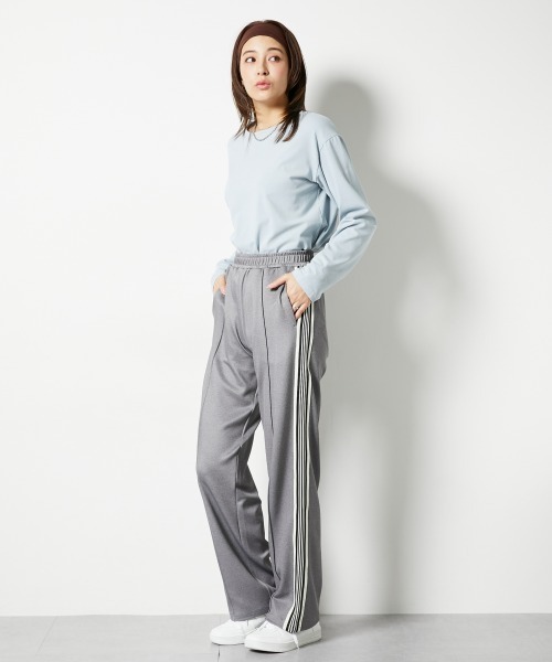 slattgir（スラットジール）の「高身長　サイドラインストレートジャージパンツ（UVカット・吸汗速乾・抗菌防臭・毛玉対策）（トールサイズ）（その他パンツ・レディース・ネイビー/ブラック/グレー・TM/TL/TLL/T3L/T4L/T5L）」の22枚目の写真