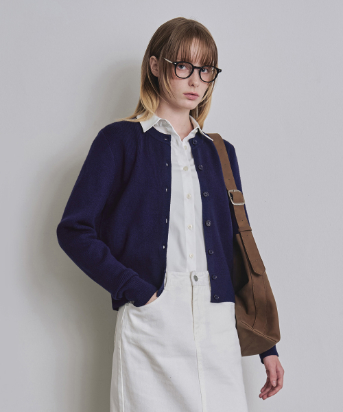 COSTUME O’CLOCK(コスチュームオクロック)の「ベーシックラウンドカーディガン 10カラー COWCD002(カーディガン/ボレロ・レディース・ブラック/ネイビー/グレー/レッド/アイボリー/モカ/ベビーピンク/チャコール/ミント/パープル・SMALL/MEDIUM)」の16枚目の写真