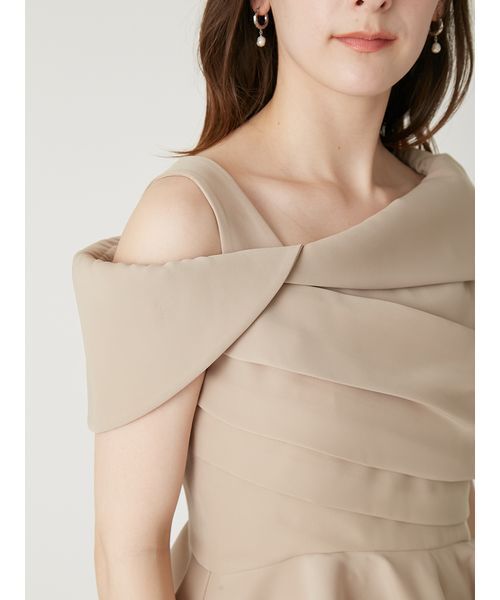 FRAY I.D(フレイアイディー)の「オフショルカラーアシメペプラムトップス(Tシャツ/カットソー・レディース・ブラック/ベージュ/ドット・0/1)」の16枚目の写真