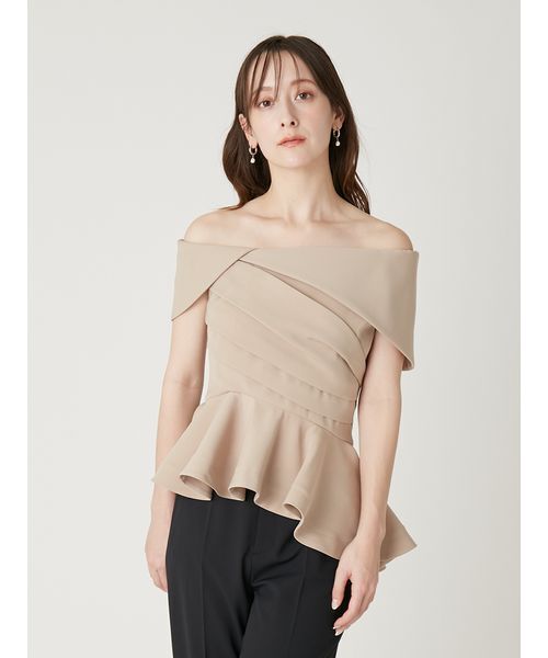 FRAY I.D(フレイアイディー)の「オフショルカラーアシメペプラムトップス(Tシャツ/カットソー・レディース・ブラック/ベージュ/ドット・0/1)」の7枚目の写真