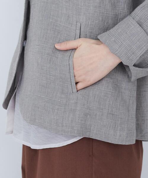 ADIEU TRISTESSE（アデュートリステス）の「リネングレンチェックジャケット（ノーカラージャケット・レディース・グレー系その他/ダークブラウン・38）」の6枚目の写真