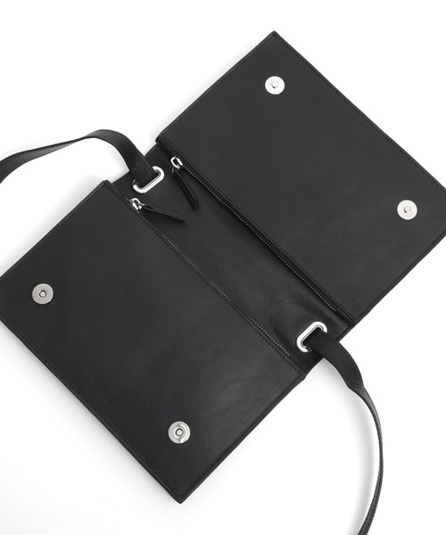 YArKA（ヤーカ）の「【YArKA/ヤーカ】real leather 2way bag [Alnitak10] / 2wayデザインバッグ（ショルダーバッグ・レディース・ブラック・FREE）」の11枚目の写真