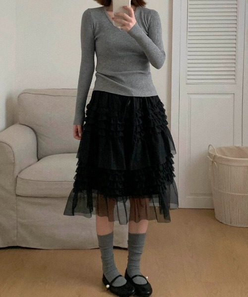 yuue' ( wear )(ユーイ)の「ミディ丈チュールフリルティアードスカート(スカート・レディース・アイボリー/ブラック・FREE)」の10枚目の写真