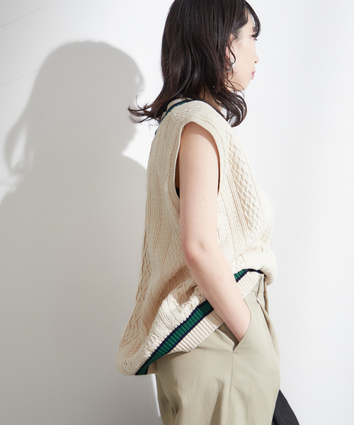 journal standard L'essage（ジャーナルスタンダードレサージュ）の「《追加》別注【ILL ONE EIGHTY/イル ワンエイティ】TILDEN VEST：ベスト（ベスト・レディース・ブラウン/グリーン/ブラック・MEDIUM）」の14枚目の写真
