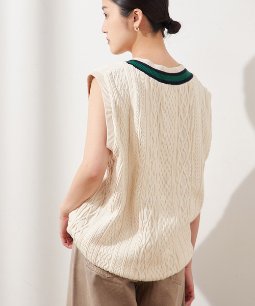 journal standard L'essage（ジャーナルスタンダードレサージュ）の「《追加》別注【ILL ONE EIGHTY/イル ワンエイティ】TILDEN VEST：ベスト（ベスト・レディース・ブラウン/グリーン/ブラック・MEDIUM）」の20枚目の写真