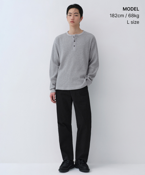 MUSINSA STANDARD（ムシンサスタンダード）の「ワッフルヘンリーネック長袖Tシャツ[ミディアムグレー]（Tシャツ/カットソー・メンズ・その他・SMALL/MEDIUM/LARGE/X-LARGE/2XL/3XL）」の7枚目の写真