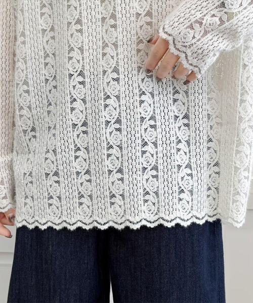 Flugge（フラッジー）の「フラワーレース長袖トップス（その他トップス・レディース・ベージュ/ホワイト・MEDIUM/LARGE）」の4枚目の写真
