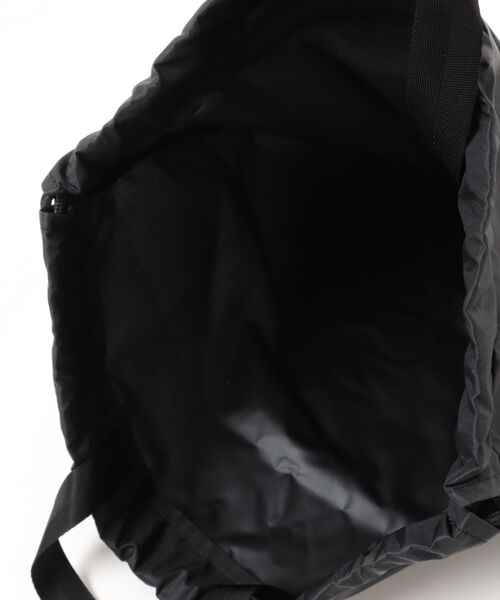 THE NORTH FACE(ザノースフェイス)の「THE NORTH FACE/ザ・ノース・フェイス ナップサック ピーエフサックパック PF Sac Pack 13L NM62413(エコバッグ/サブバッグ・メンズ・ダークパープル/ブラック/モスグリーン・FREE)」の9枚目の写真