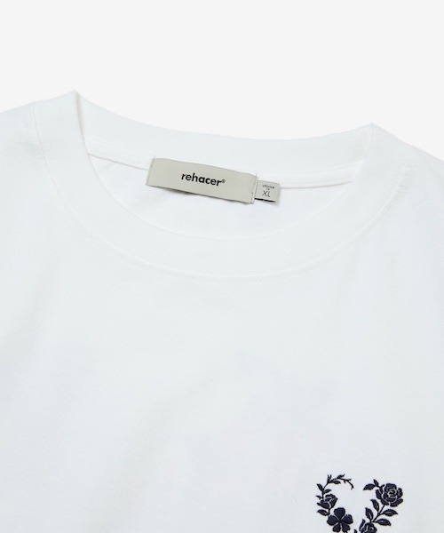 rehacer(レアセル)の「rehacer : Blossom Heart Relax Fit T-shirt / ブロッサムハート リラックス フィットTシャツ(Tシャツ/カットソー・レディース・ブラック/ホワイト・SMALL)」の9枚目の写真