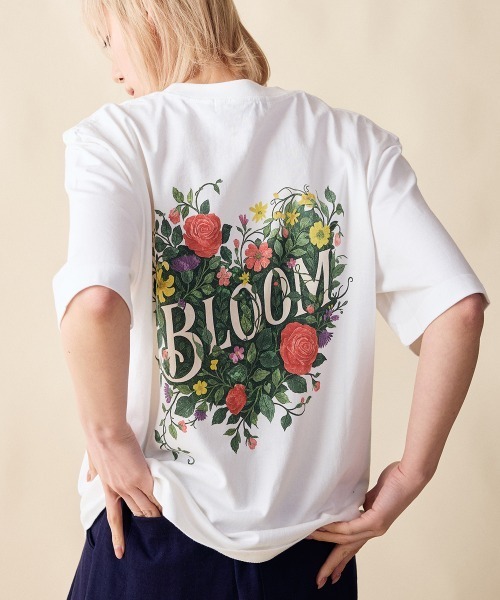 rehacer(レアセル)の「rehacer : Blossom Heart Relax Fit T-shirt / ブロッサムハート リラックス フィットTシャツ(Tシャツ/カットソー・レディース・ブラック/ホワイト・SMALL)」の20枚目の写真