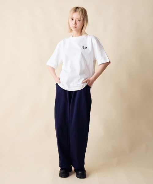 rehacer(レアセル)の「rehacer : Blossom Heart Relax Fit T-shirt / ブロッサムハート リラックス フィットTシャツ(Tシャツ/カットソー・レディース・ブラック/ホワイト・SMALL)」の22枚目の写真
