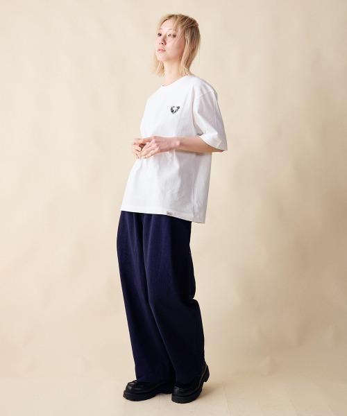 rehacer(レアセル)の「rehacer : Blossom Heart Relax Fit T-shirt / ブロッサムハート リラックス フィットTシャツ(Tシャツ/カットソー・レディース・ブラック/ホワイト・SMALL)」の16枚目の写真