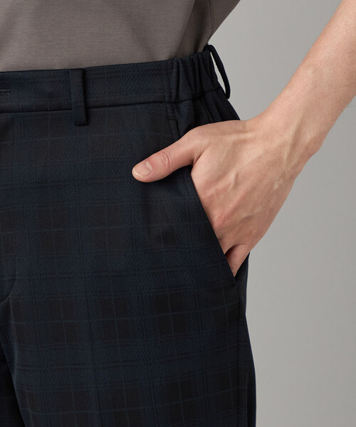 COMME CA MEN（コムサメン）の「【セットアップ対応】〔IL PRINCIPE〕 ジャージーテーパード パンツ（スラックス・メンズ・ブラック/チャコールグレー・M/S/L）」の4枚目の写真