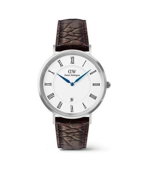 Daniel Wellington(ダニエルウェリントン)の「Classic Roman Numerals Date 40MM 本革 メンズ腕時計(アナログ腕時計・メンズ・ブラック×ゴールド/ダークブラウン系/グリーン/ダークブラウン系1/ダークブラウン系2/ブラック/ブラック×シルバー/ライトブラウン・40mm)」の7枚目の写真