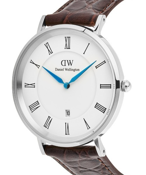 Daniel Wellington(ダニエルウェリントン)の「Classic Roman Numerals Date 40MM 本革 メンズ腕時計(アナログ腕時計・メンズ・ブラック×ゴールド/ダークブラウン系/グリーン/ダークブラウン系1/ダークブラウン系2/ブラック/ブラック×シルバー/ライトブラウン・40mm)」の22枚目の写真