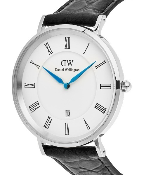 Daniel Wellington(ダニエルウェリントン)の「Classic Roman Numerals Date 40MM 本革 メンズ腕時計(アナログ腕時計・メンズ・ブラック×ゴールド/ダークブラウン系/グリーン/ダークブラウン系1/ダークブラウン系2/ブラック/ブラック×シルバー/ライトブラウン・40mm)」の12枚目の写真