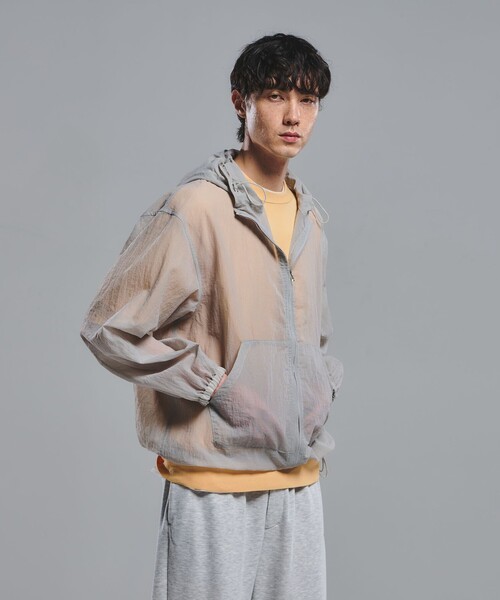 green label relaxing(グリーンレーベルリラクシング)の「シアー リップ ジップ パーカー(ブルゾン・メンズ・ライトグレー/ブラック・L/M/XL)」の2枚目の写真