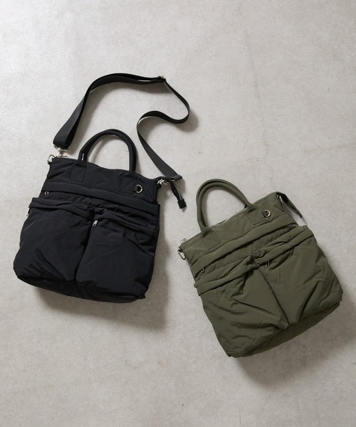 COLONY 2139（コロニートゥーワンスリーナイン）の「マルチポケットヘルメットバッグ（トートバッグ・メンズ・カーキ/ブラック・FREE）」の3枚目の写真