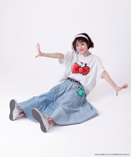 DOUBLE NAME（ダブルネーム）の「【m:rex】ハローキティコラボ リボンモチーフTEE（Tシャツ/カットソー・レディース・オフホワイト/ブラック・FREE）」の7枚目の写真