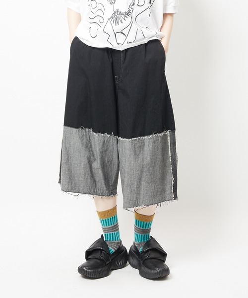 gomme(ゴム)の「切替デニムパンツ(デニムパンツ・レディース・ブラック/インディゴブルー・MEDIUM)」の2枚目の写真