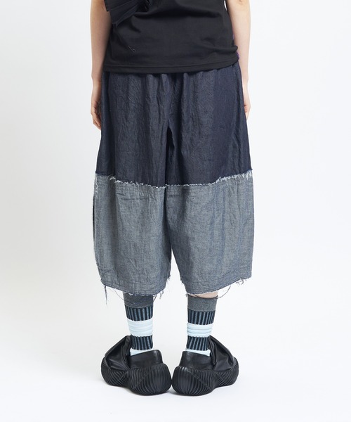 gomme(ゴム)の「切替デニムパンツ(デニムパンツ・レディース・ブラック/インディゴブルー・MEDIUM)」の11枚目の写真