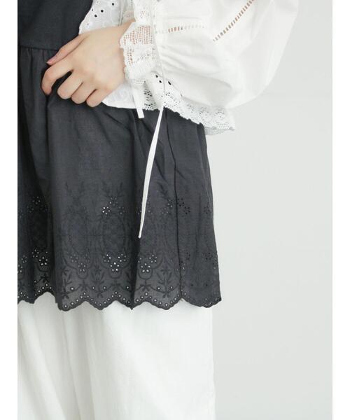 Samansa Mos2（サマンサ モスモス）の「裾スカラップレースノースリーブインナー（Tシャツ/カットソー・レディース・ブラック/オフホワイト・F）」の15枚目の写真