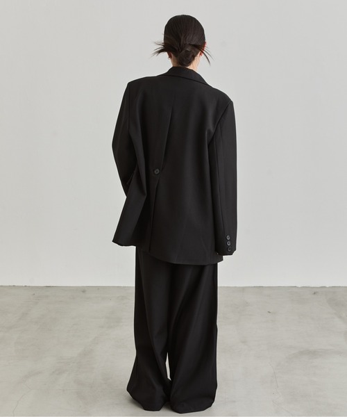 NUJOH(ヌゾ)の「Double Button Tailored Jacket / ダブルボタンテーラードジャケット(テーラードジャケット・レディース・クリーム/ブラック/ベージュ・FREE)」の18枚目の写真