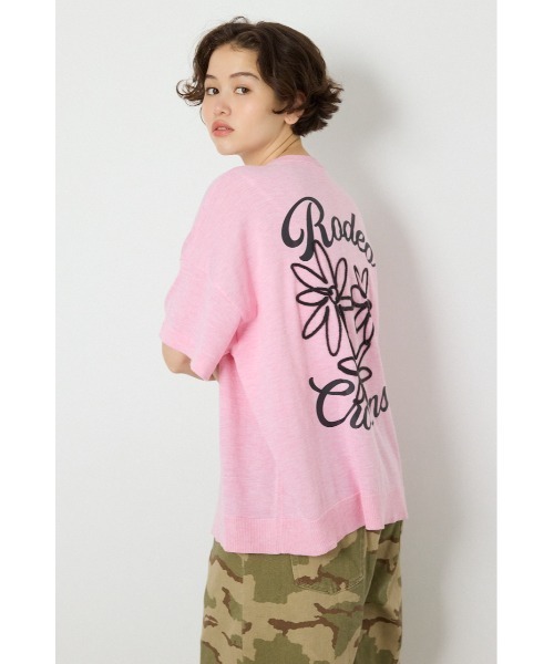 RODEO CROWNS WIDE BOWL（ロデオクラウンズワイドボウル）の「フラワーロゴニットトップス（ニット/セーター・レディース・オフホワイト/ライトイエロー/ブラック/ライトピンク・FREE）」の4枚目の写真