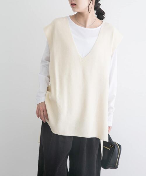 ITEMS URBANRESEARCH(アイテムズ アーバンリサーチ)の「ロングTシャツ×ニットベストセット(ニット/セーター・レディース・カーキ/チャコールグレー/ホワイト・FREE)」の22枚目の写真