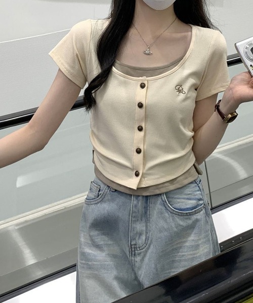 GLAMOROUS JANE(グラマラスジェーン)の「レイヤードフロントボタンテレコTシャツ(Tシャツ/カットソー・レディース・ベージュ/アイボリー・FREE)」の6枚目の写真