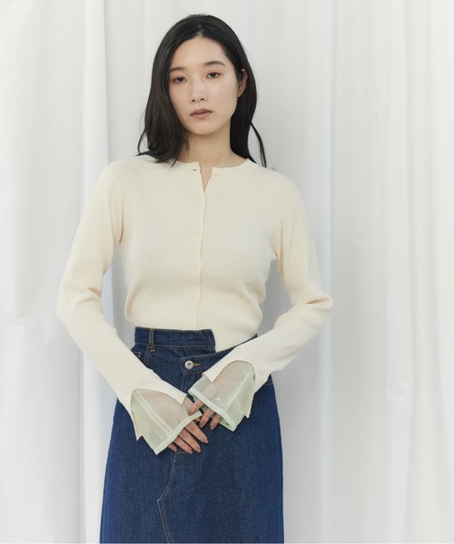 CIEL'AIR(シエルエアー)の「BICOLOR SLEEVE TOP(バイカラースリーブトップ)(ニット/セーター・レディース・チャコールグレー/アイボリー・FREE)」の3枚目の写真