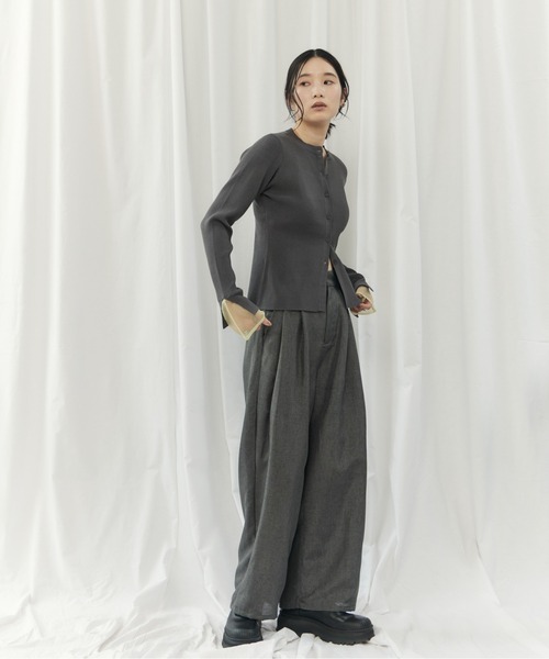 CIEL'AIR(シエルエアー)の「BICOLOR SLEEVE TOP(バイカラースリーブトップ)(ニット/セーター・レディース・チャコールグレー/アイボリー・FREE)」の22枚目の写真