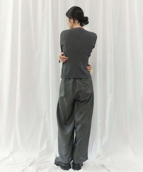 CIEL'AIR(シエルエアー)の「BICOLOR SLEEVE TOP(バイカラースリーブトップ)(ニット/セーター・レディース・チャコールグレー/アイボリー・FREE)」の20枚目の写真