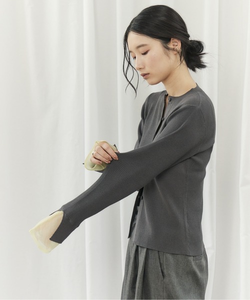 CIEL'AIR(シエルエアー)の「BICOLOR SLEEVE TOP(バイカラースリーブトップ)(ニット/セーター・レディース・チャコールグレー/アイボリー・FREE)」の16枚目の写真