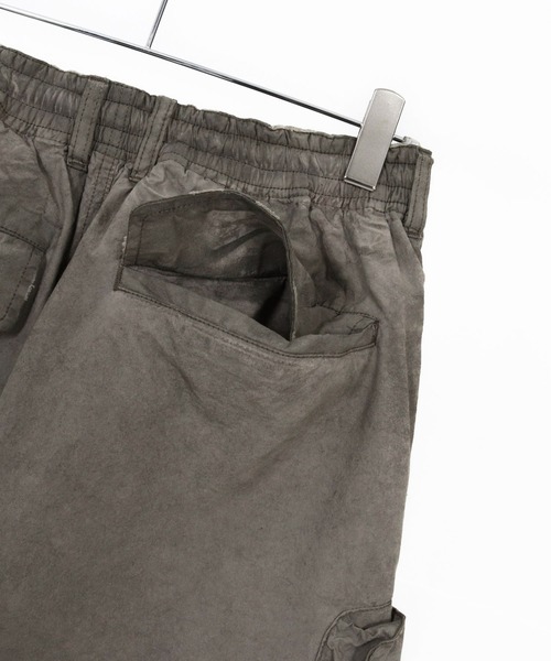ADAM PATEK(アダムパテック)の「mp14755-grunge layered Cargo Pants レイヤードカーゴパンツ(AP2618046)(カーゴパンツ・メンズ・カーキ・FREE)」の20枚目の写真