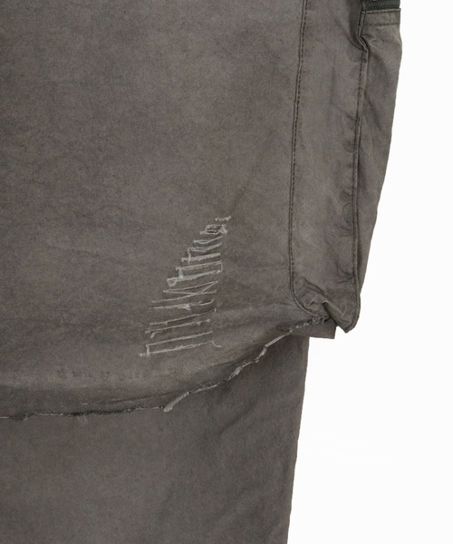ADAM PATEK(アダムパテック)の「mp14755-grunge layered Cargo Pants レイヤードカーゴパンツ(AP2618046)(カーゴパンツ・メンズ・カーキ・FREE)」の21枚目の写真