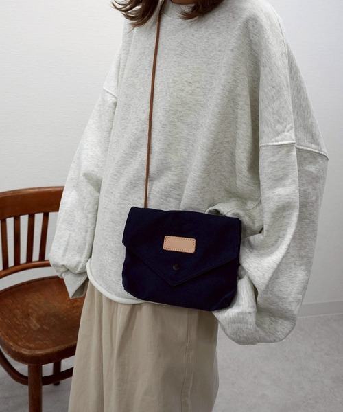 gossara(ゴサラ)の「【キャンプやアウトドアにも】ロープストラップミニポーチ(ショルダーバッグ・レディース・ブラック/カーキ/ネイビー・FREE)」の9枚目の写真