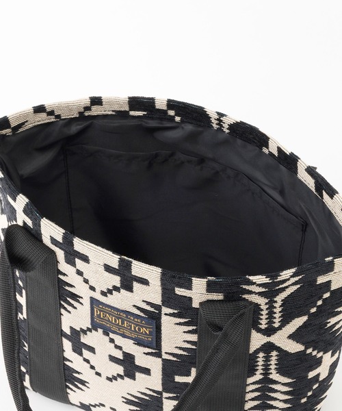 PENDLETON（ペンドルトン）の「PENDLETON/ペンドルトン ゴブラン ジャガード ミニトート（トートバッグ・レディース・ブラック/ブルー・FREE）」の5枚目の写真